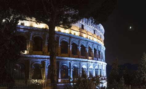 Filethe Colosseum At Night Rome 2141 Wikimedia Commons