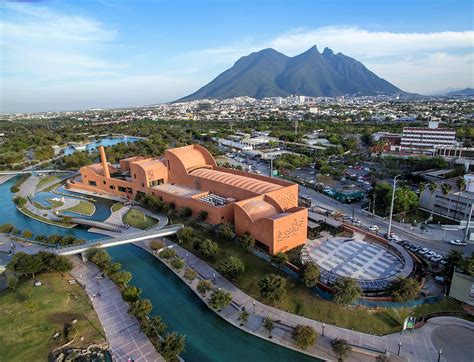 Parque Fundidora In Monterrey Celebrate First Green Flag Award In Mexico