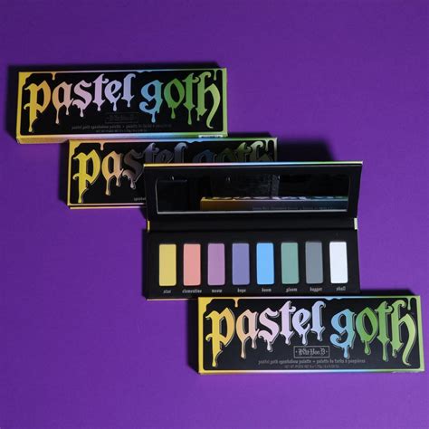 How To Use The Kat Von D Pastel Goth Palette According To Allure