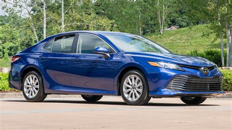 2018 Toyota Camry Le Wallpapers And Hd Images Car Pixel