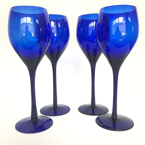 4 Long Stemmed Vintage Cobalt Blue Glass 10 5oz Wine Glasses Cobaltblueglass Retrobarware