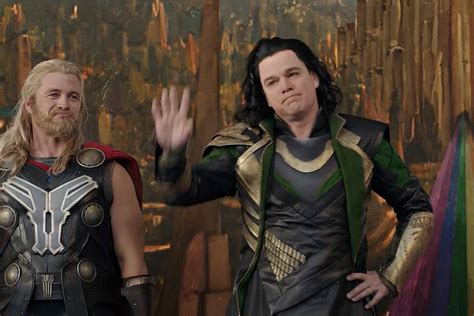 In the beginning when thor (chris hemsworth) returns to asgard, he finds that his brother, loki (tom hiddleston). matt-damon-thor-ragnarok - Popculture.id
