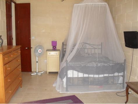 Beautiful Rooms To Let In House Of Character For Rent Houses In Malta