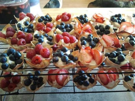 Wonton wrappers are essential to making appetizers like egg rolls and dumplings. Wonton cups with fruit and cream cheese cool whip dip: - 48 wonton wrappers - blueberries ...