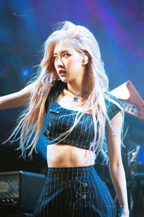 Here Are Photos Of Blackpink Ros S Incredibly Beautiful Side