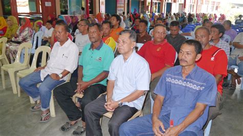 Saya dengan segala hormatnya merujuk perkara di atas, sukacita di. Teks Ucapan Majlis Bantuan Awal Persekolahan - Contoh SSSS