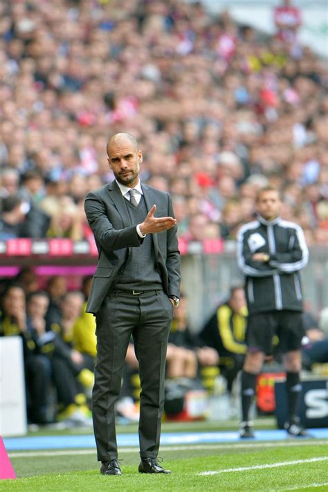 What does dfb stand for in bank? Wichtig am 16.4.: Deutsche Bank, Donezk, Europawahl, DFB ...