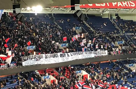 Psg Guingamp Les Ultras Affichent Leur Soutien à Neymar Le Parisien