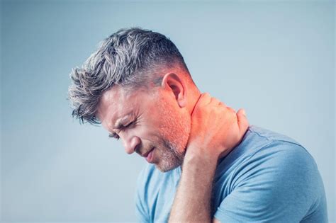 How To Deal With Neck Pain After A Workout Hungry And Fit