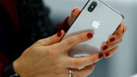 Apple Iphone At Risk Of Hacking Through Email App Bbc News