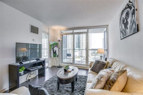 Bachelor Apartment Toronto Best Options For Short Term Rentals Tirbnb