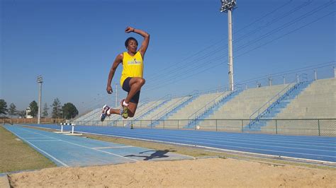 La venezolana yulimar rojas reventó la final de triple con una marca de 15,37 metros en el segundo turno que le. Salto Atletismo - SEONegativo.com