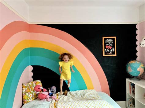 Heres How I Created A Spectacular 50 Rainbow Mural In My Daughters