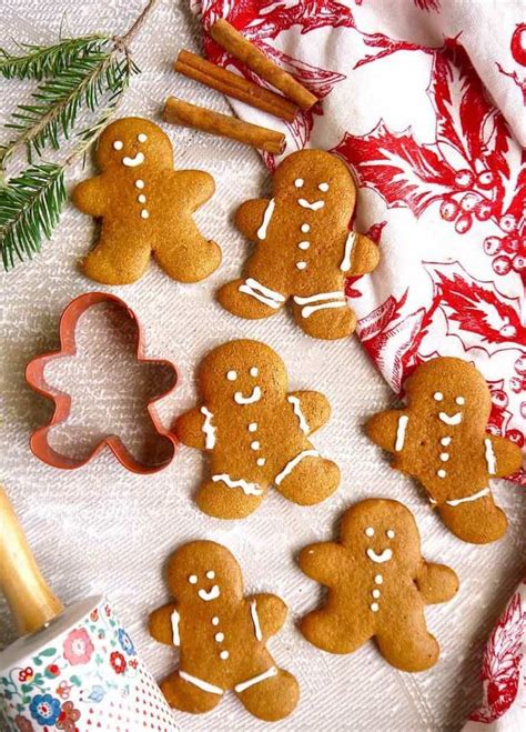 From elegant traditional standbys to fun new favorites, this collection has everything you need to make your cookie plate a holiday showpiece! Paleo Almond Flour Gingerbread Men Cookies (GF) | Recipe ...