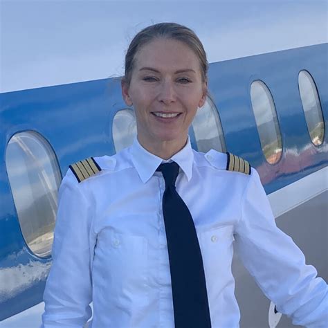 Katharina Heimann Airline Captain A320 Condor Flugdienst Gmbh