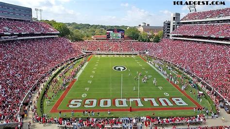 10 Largest College Football Stadiums With Pictures