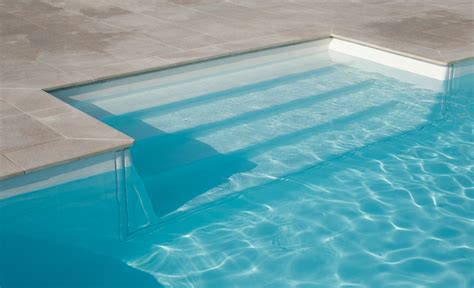 Eine pooltreppe ist natürlich die ausbaustufe einer leiter und für das private schwimmbad ein highlight. Holztreppe Fur Pool Selber Bauen