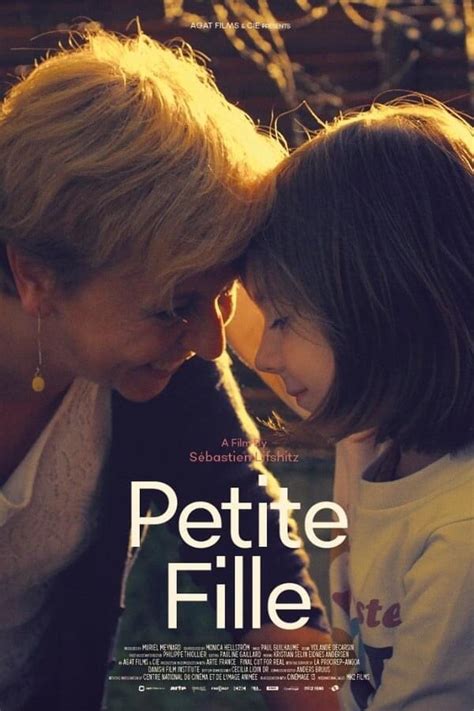 Affiche Du Film Petite Fille Photo Sur Allocin