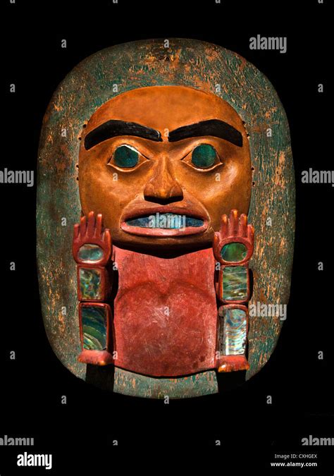 Tsimshian Headdress Frontlet Hi Res Stock Photography And Images Alamy