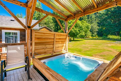 Hot Tub On Deck Vs Hot Tub Sunken In The Deck Learning Center