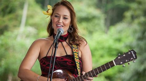 Hawaiian Artist Anuhea Traces Island Reggae Influences Abc News