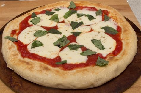Neapolitan Margherita Pizza And Pizza Tips The Three Bite Rule