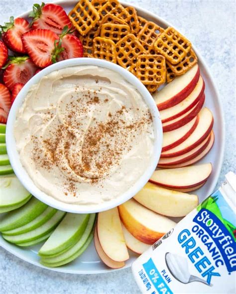 3 Ingredient Peanut Butter Yogurt Fruit Dip Healthy Fitness Meals