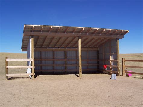 The Loafing Shed Loafing Shed Small Horse Barns Diy Horse Barn