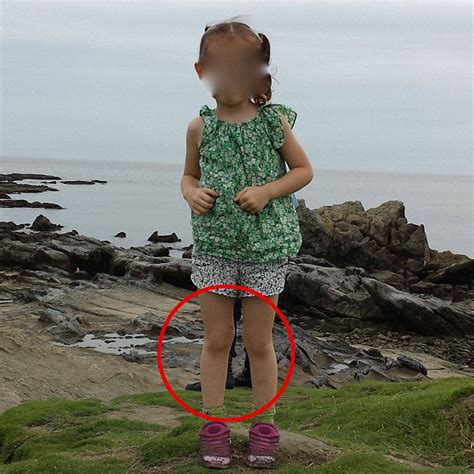 Father Of Girl Photo Bombed By Ghost Like Samurai Says Image Freaks