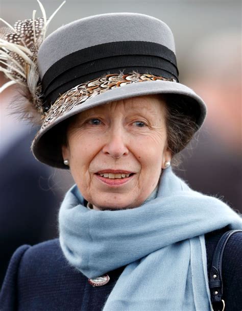 Queen Elizabeths Only Daughter Princess Anne Warns Younger Royals To