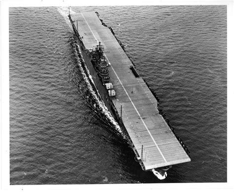 Uss Yorktown Cv 5 Essex Class Uss Hornet Uss Yorktown Floating Dock