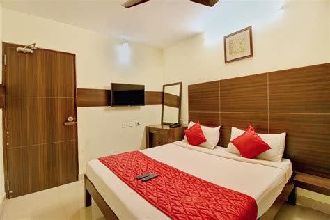 Oyo 4494 Amrita Inn Chennai Hotel Price Address And Reviews