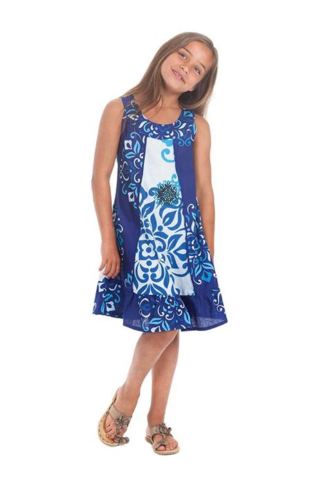 Maybe you would like to learn more about one of these? robe-originale-pour-fille-blanche-et-bleue-au-col-collier ...