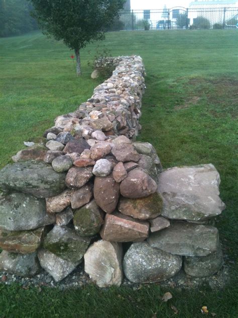 New England Stone Wall With Seat