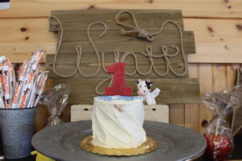 Fondant western theme cake cowboy decoration horseshoe wagon wheel cowboy boot and hat steer skull Western cowboy themed party first birthday one decorations ...