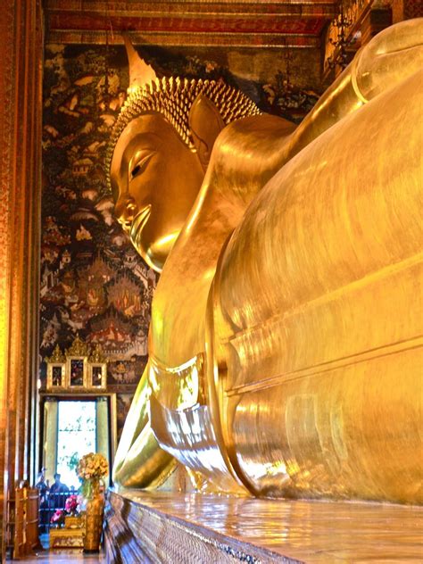 Finally, the smallest reclining buddha statue that i came across is the jade buddha, shanghai, china which measures only 96 centimetres but it is. Wat Pho (Reclining Buddha), Bangkok, Thailand