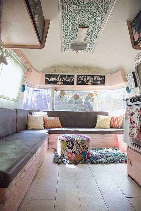 04 Top Airstream Decoration — Design And Decorating Camper Decor