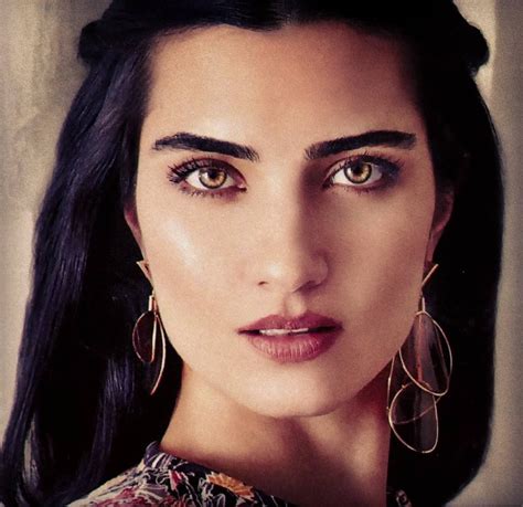 Love give a kiss to new york for me this. 5,749 Me gusta, 48 comentarios - Tuba Büyüküstün ...