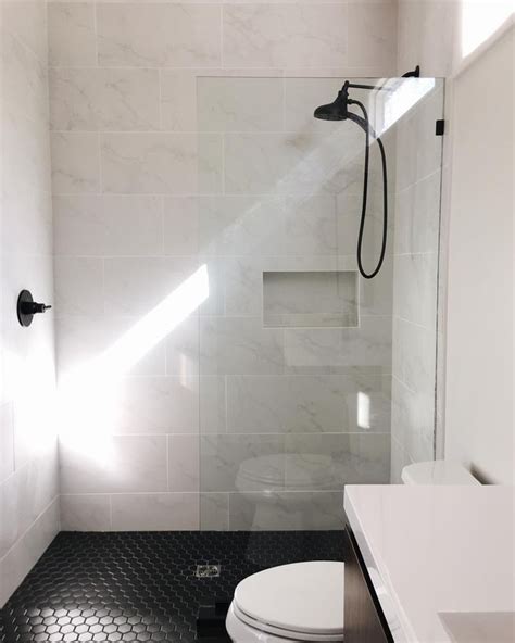 Single Glass Shower Panel With Curbless Entry Minimal Modern Bathroom