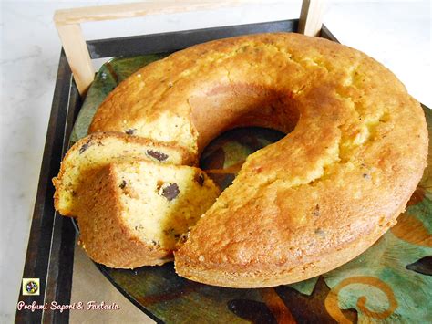 Il pan d'arancio è un dolce della tradizione siciliana caratterizzato da un intenso sapore agrumato davvero semplice da preparare. Pan di arancio con gocce di cioccolato ottimo dolce tipico siciliano