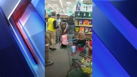 Video Woman Pulls Out Gun During Fight Over School Supplies In