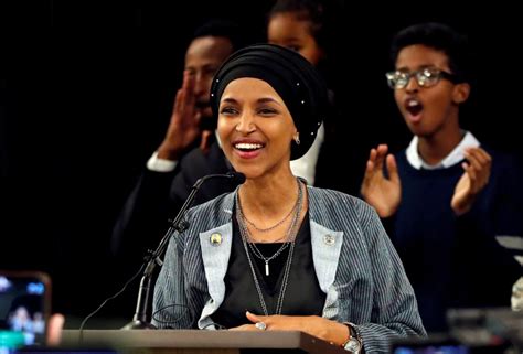 Dua Wanita Islam Pertama Dipilih Ke Kongres Amerika Berita Harian