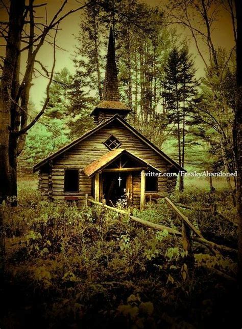 Abandoned Church In The Woods Old Country Churches Chapel In The