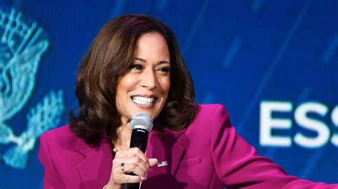 Vp Harris Staff Exodus Continues With Two More Aides Leaving Youtube