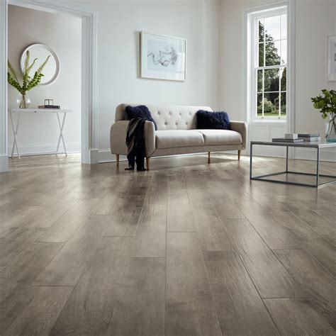 Karndean Art Select Wood Flooring Storm Oak In 2020 Vinyl Flooring