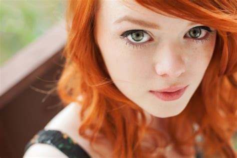 5616x3159 Redhead Lying On Back Women Face Freckles Natural Lighting Wallpaper
