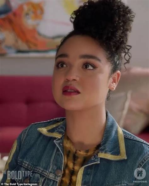 The Bold Type S Aisha Dee On Filming Awkward And Sexual Scenes For The Show Daily Mail Online