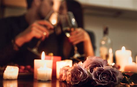 Tips For Planning Your Best Stay Home Date Night