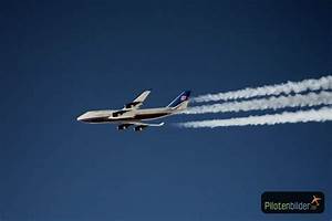 Boeing 744 Jet Submited Images