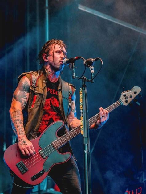 Eric Bass Eric Bass Of Shinedown Partners With Prestige Guitars To Release Signature Bass Rock